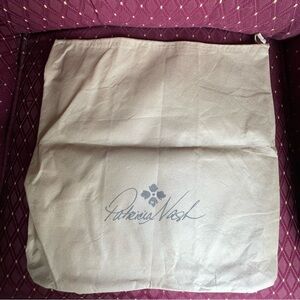 Patricia Nash dust bag with drawstring
